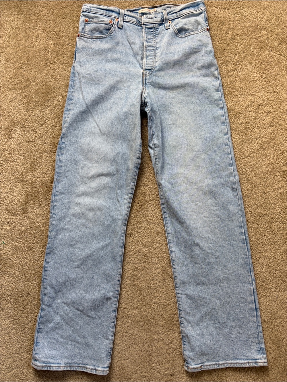Levi’s Ribcage Straight Button Fly Jeans